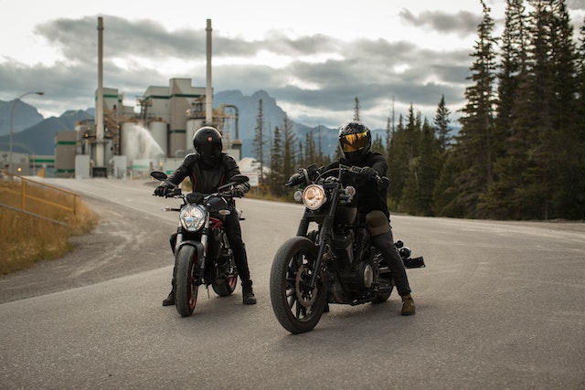 Scopri gli accessori utili per le tue moto un must-have per ogni motociclista!